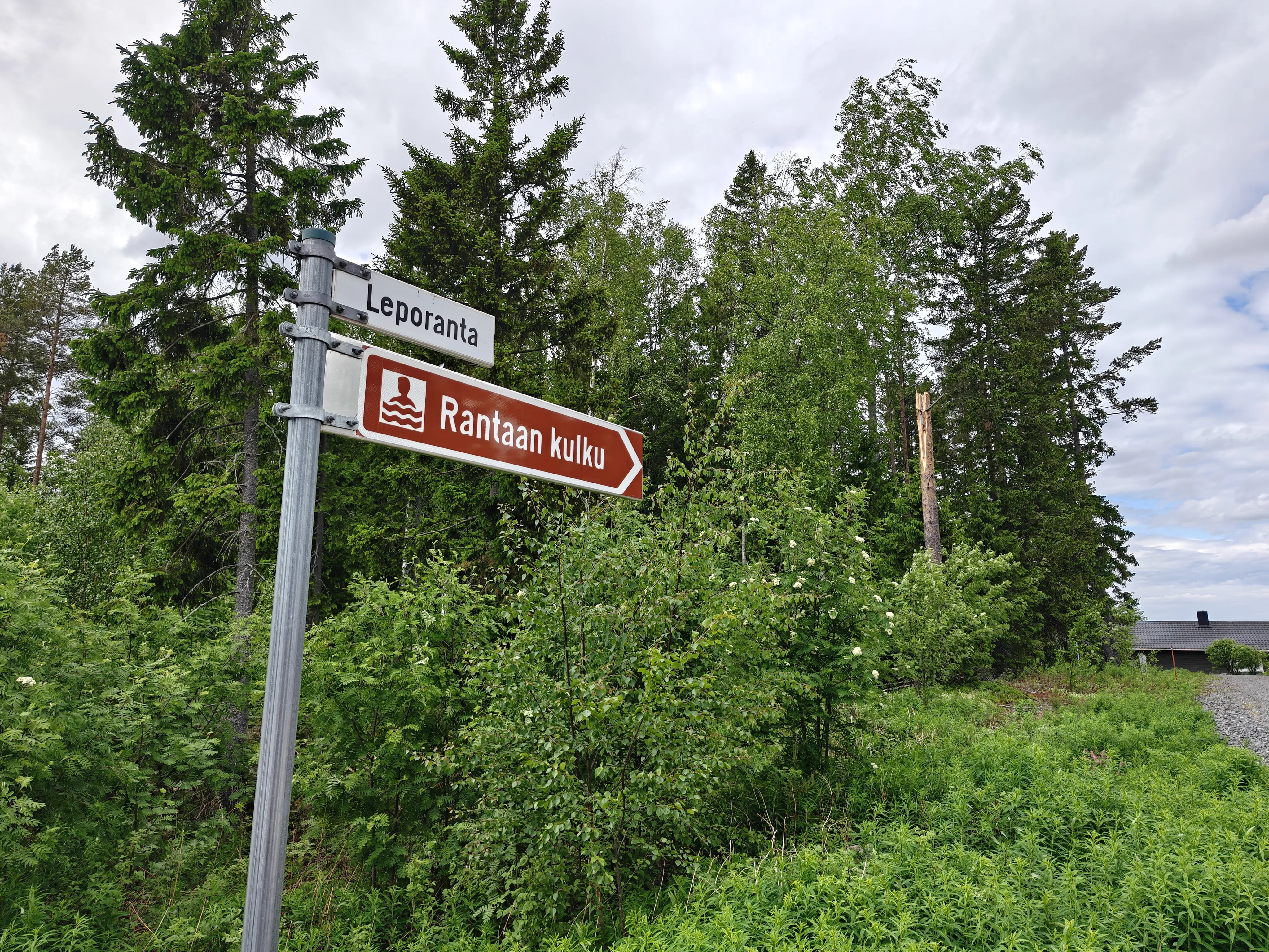 Opaste rannalle